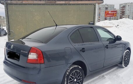 Skoda Octavia, 2011 год, 800 000 рублей, 2 фотография