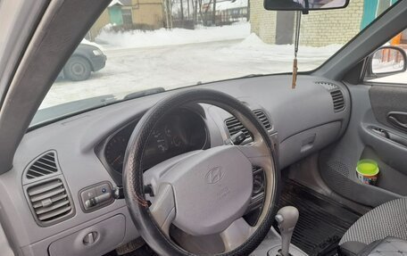 Hyundai Accent II, 2004 год, 330 000 рублей, 4 фотография
