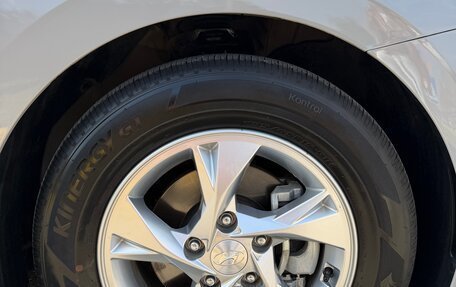 Hyundai Avante, 2021 год, 2 230 000 рублей, 15 фотография