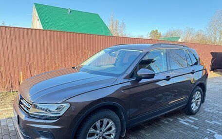 Volkswagen Tiguan II, 2019 год, 2 550 000 рублей, 3 фотография
