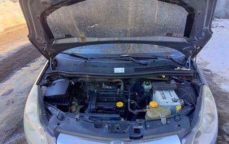 Opel Corsa D, 2007 год, 256 000 рублей, 2 фотография