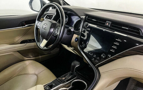 Toyota Camry, 2019 год, 2 447 000 рублей, 9 фотография