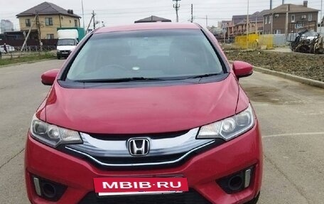 Honda Fit III, 2013 год, 780 000 рублей, 2 фотография
