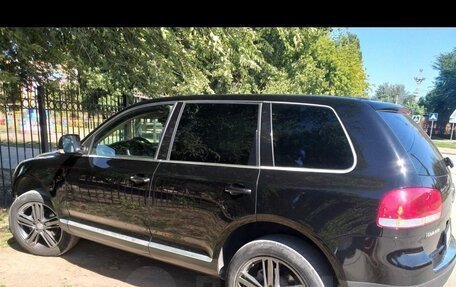 Volkswagen Touareg III, 2004 год, 600 000 рублей, 3 фотография