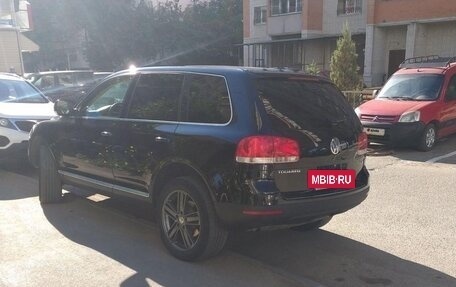 Volkswagen Touareg III, 2004 год, 600 000 рублей, 5 фотография