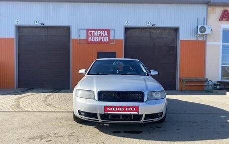 Audi A4, 2004 год, 690 000 рублей, 4 фотография