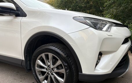 Toyota RAV4, 2015 год, 2 750 000 рублей, 3 фотография