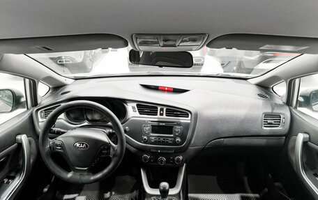 KIA cee'd III, 2013 год, 850 000 рублей, 14 фотография
