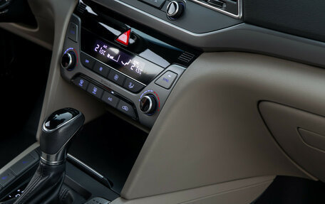 Hyundai Elantra VI рестайлинг, 2016 год, 1 449 000 рублей, 13 фотография