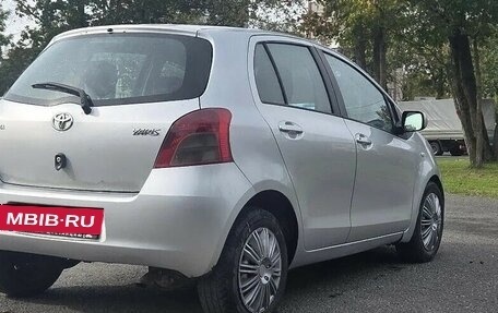 Toyota Yaris III рестайлинг, 2007 год, 359 000 рублей, 4 фотография