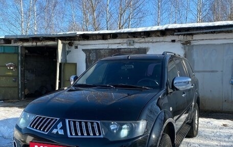 Mitsubishi Pajero Sport II рестайлинг, 2011 год, 1 850 000 рублей, 2 фотография