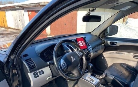 Mitsubishi Pajero Sport II рестайлинг, 2011 год, 1 850 000 рублей, 11 фотография