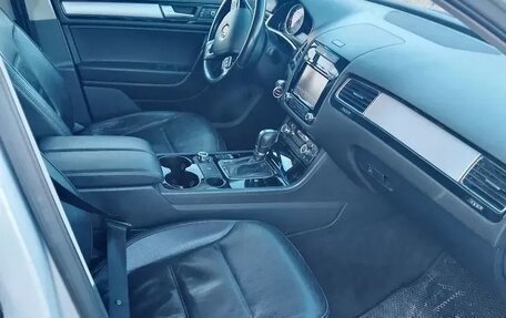 Volkswagen Touareg III, 2012 год, 2 000 000 рублей, 4 фотография