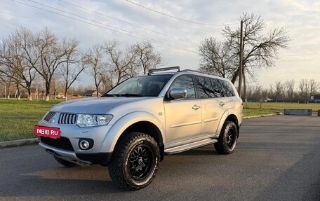 Mitsubishi Pajero Sport II рестайлинг, 2011 год, 2 250 000 рублей, 3 фотография