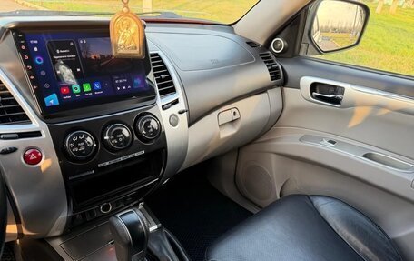 Mitsubishi Pajero Sport II рестайлинг, 2011 год, 2 250 000 рублей, 12 фотография