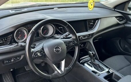 Opel Insignia II рестайлинг, 2018 год, 1 650 000 рублей, 10 фотография