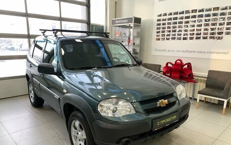Chevrolet Niva I рестайлинг, 2018 год, 735 000 рублей, 3 фотография