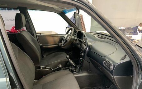 Chevrolet Niva I рестайлинг, 2018 год, 735 000 рублей, 17 фотография