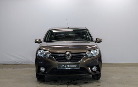 Renault Logan II, 2018 год, 1 020 000 рублей, 2 фотография