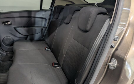 Renault Logan II, 2018 год, 1 020 000 рублей, 12 фотография