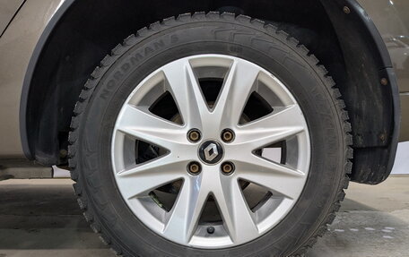 Renault Logan II, 2018 год, 1 020 000 рублей, 17 фотография