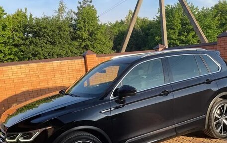 Volkswagen Tiguan II, 2020 год, 4 100 000 рублей, 1 фотография