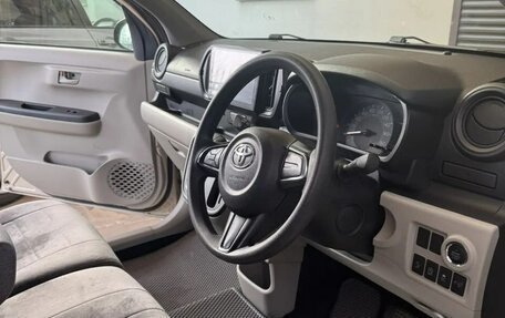 Toyota Passo III, 2017 год, 950 000 рублей, 8 фотография