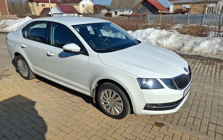 Skoda Octavia, 2017 год, 1 780 000 рублей, 2 фотография