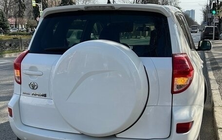 Toyota RAV4, 2007 год, 1 070 000 рублей, 4 фотография