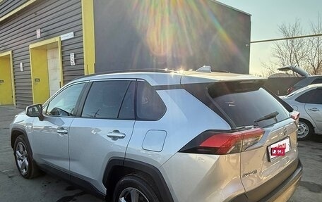 Toyota RAV4, 2020 год, 3 250 000 рублей, 3 фотография