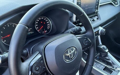 Toyota RAV4, 2020 год, 3 250 000 рублей, 10 фотография