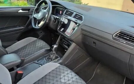 Volkswagen Tiguan II, 2020 год, 4 100 000 рублей, 7 фотография