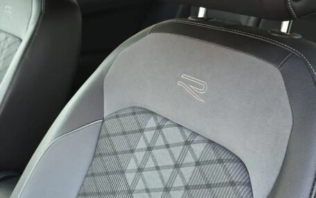 Volkswagen Tiguan II, 2020 год, 4 100 000 рублей, 11 фотография