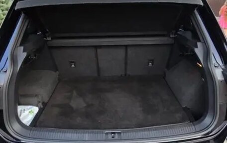 Volkswagen Tiguan II, 2020 год, 4 100 000 рублей, 9 фотография