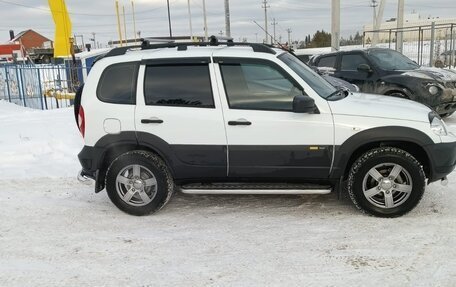 Chevrolet Niva I рестайлинг, 2016 год, 850 000 рублей, 2 фотография
