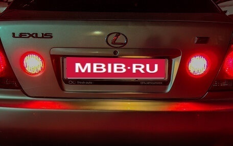 Lexus IS II рестайлинг 2, 2000 год, 939 000 рублей, 12 фотография