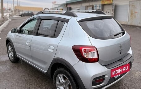 Renault Sandero II рестайлинг, 2020 год, 1 100 000 рублей, 2 фотография