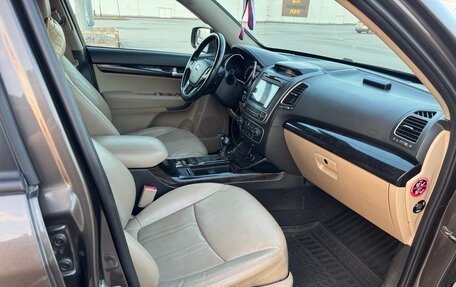 KIA Sorento II рестайлинг, 2013 год, 2 000 000 рублей, 21 фотография