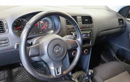 Volkswagen Polo VI (EU Market), 2012 год, 723 000 рублей, 6 фотография
