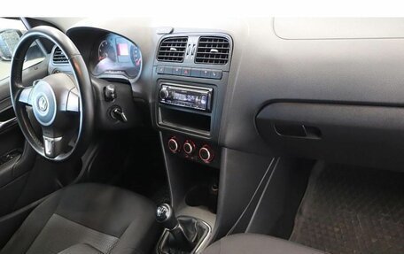 Volkswagen Polo VI (EU Market), 2012 год, 723 000 рублей, 5 фотография