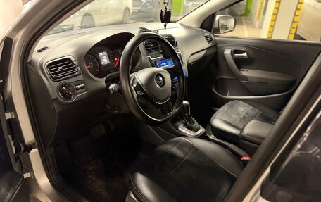 Volkswagen Polo VI (EU Market), 2017 год, 1 100 000 рублей, 8 фотография