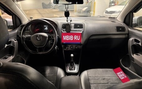 Volkswagen Polo VI (EU Market), 2017 год, 1 100 000 рублей, 6 фотография