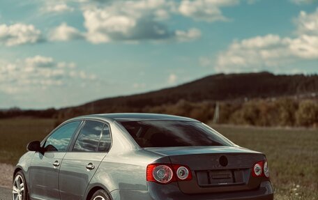 Volkswagen Jetta VI, 2010 год, 650 000 рублей, 1 фотография