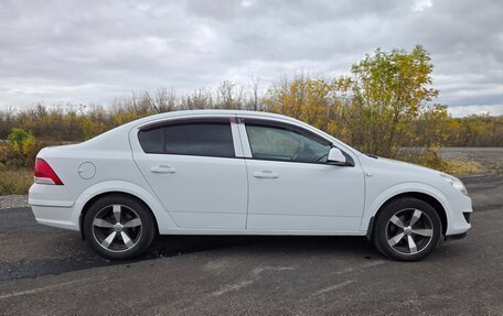 Opel Astra H, 2011 год, 735 000 рублей, 4 фотография