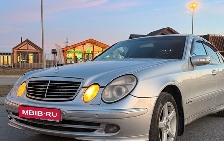 Mercedes-Benz E-Класс, 2002 год, 610 000 рублей, 3 фотография