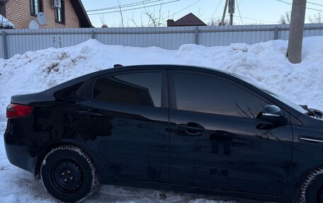 KIA Rio III рестайлинг, 2013 год, 800 000 рублей, 2 фотография