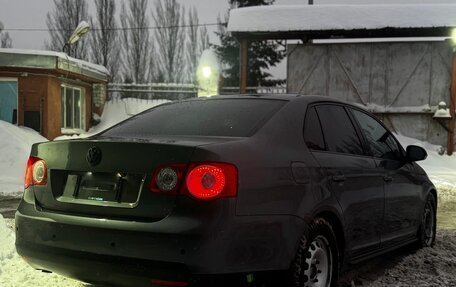 Volkswagen Jetta VI, 2010 год, 650 000 рублей, 6 фотография