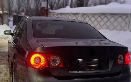 Volkswagen Jetta VI, 2010 год, 650 000 рублей, 8 фотография