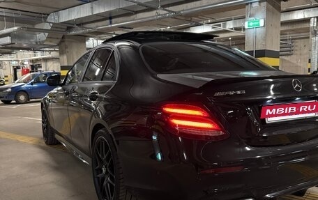 Mercedes-Benz E-Класс AMG, 2018 год, 6 850 000 рублей, 4 фотография