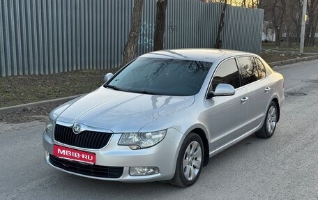 Skoda Superb III рестайлинг, 2012 год, 1 270 000 рублей, 1 фотография